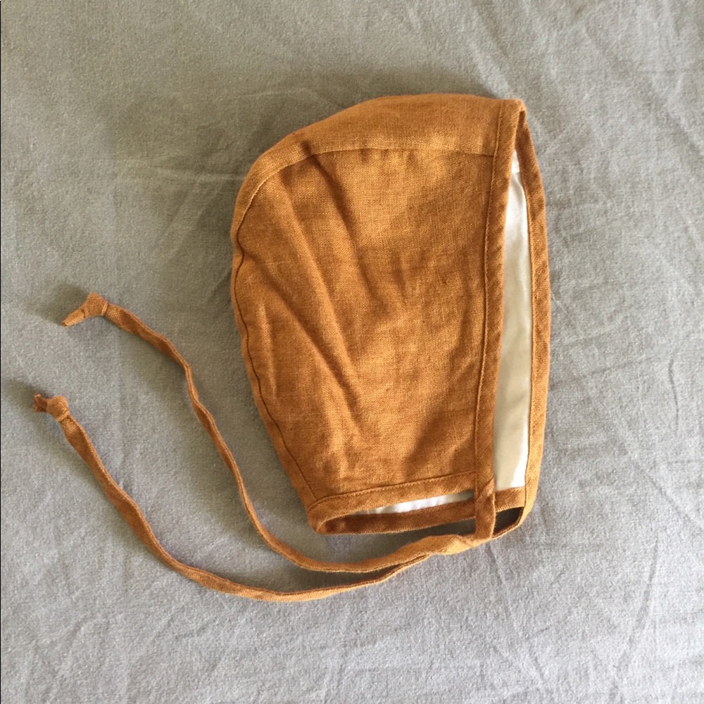 NWOT Briar Rust Linen Brimless Bonnet 2-4 years